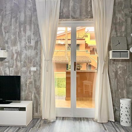 Azur Apartment Sirmione Exterior photo